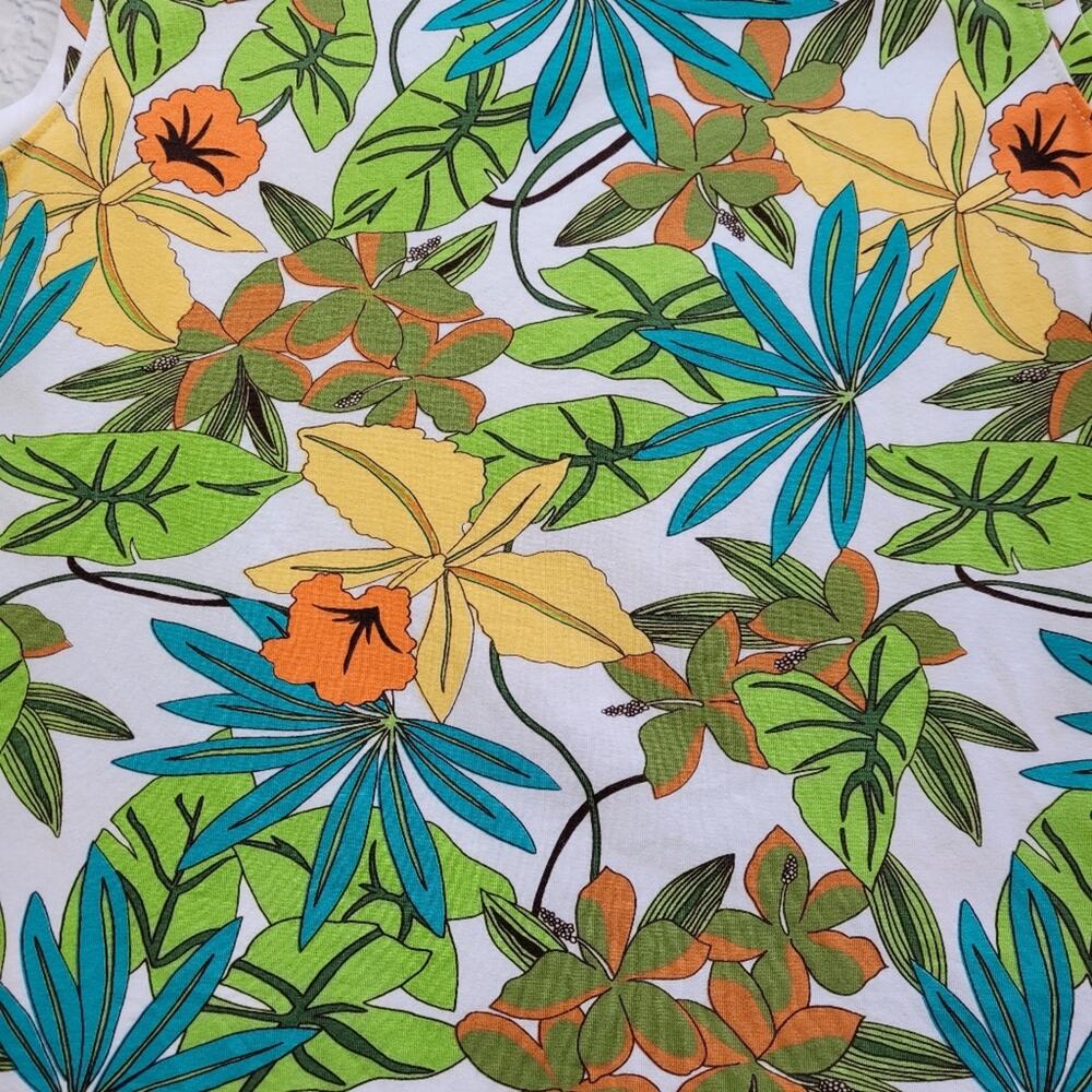 White Stag Floral Stretch Tee size Large - Picture 4 of 6